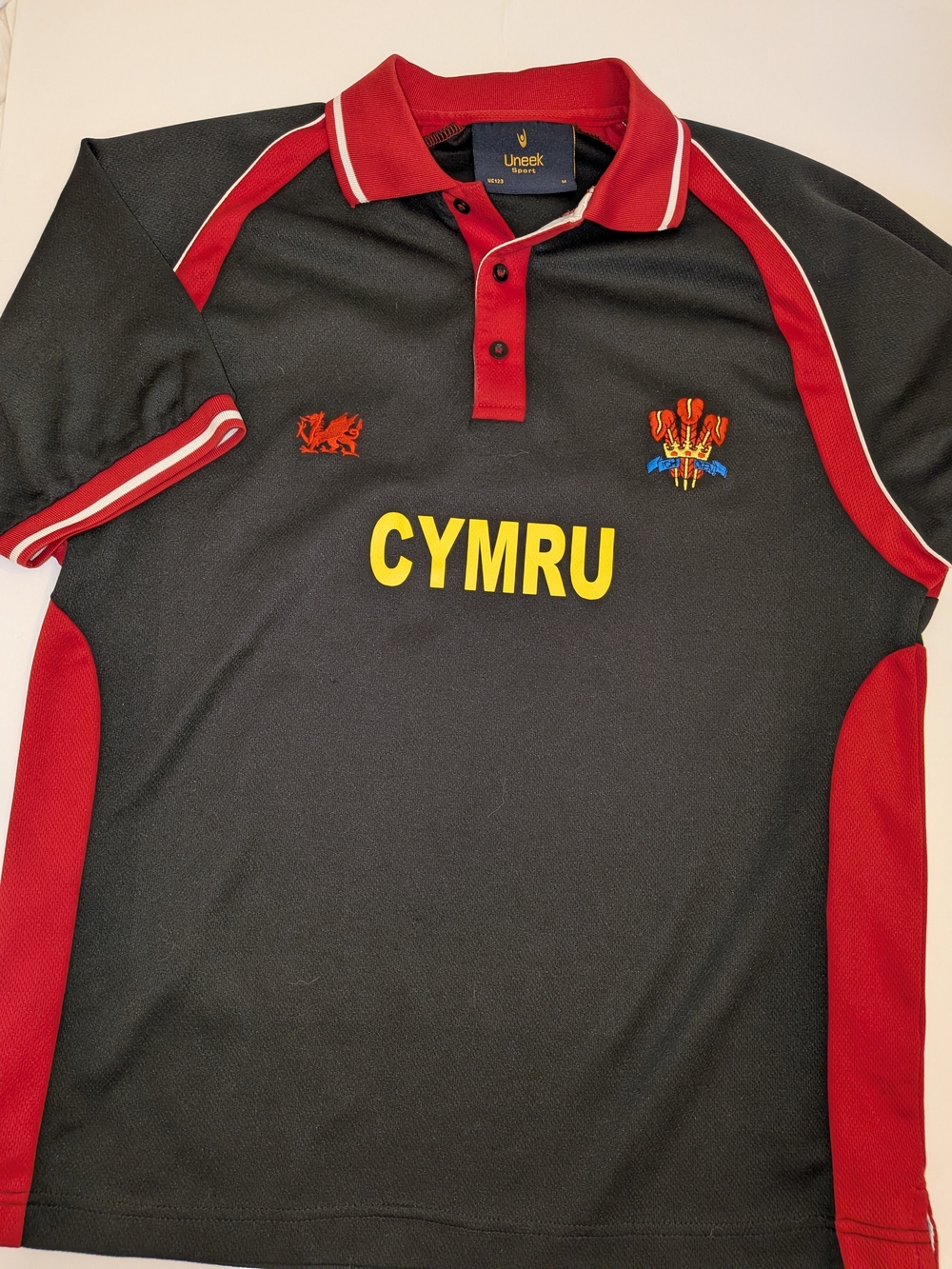Go Wales! Welsh Cymru Men's Black & Red Soccer Jersey Polo Shirt Sz Medium